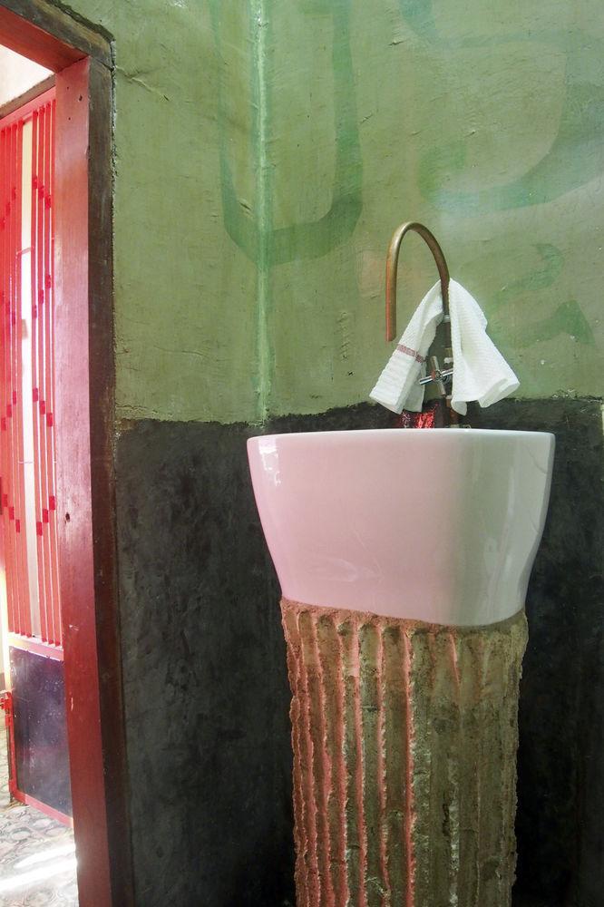 Bric-A-Brac Hotel Battambang Ngoại thất bức ảnh