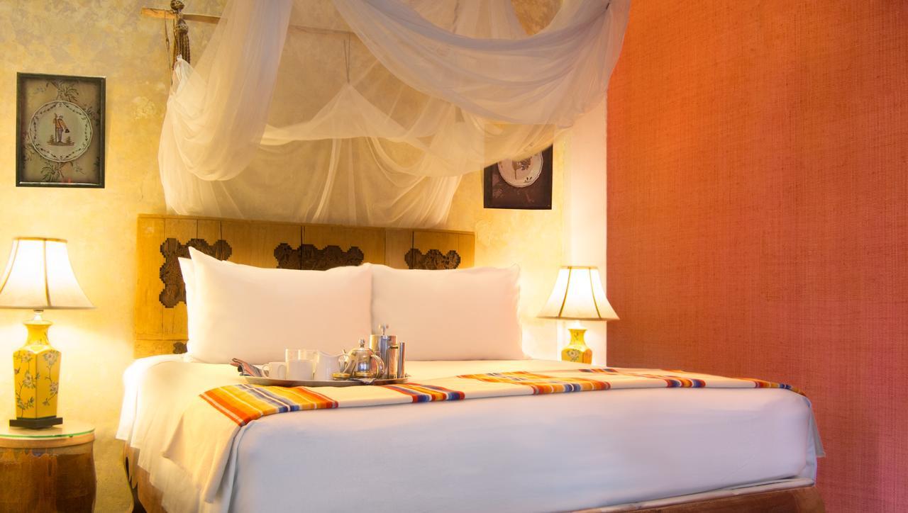 Bric-A-Brac Hotel Battambang Ngoại thất bức ảnh
