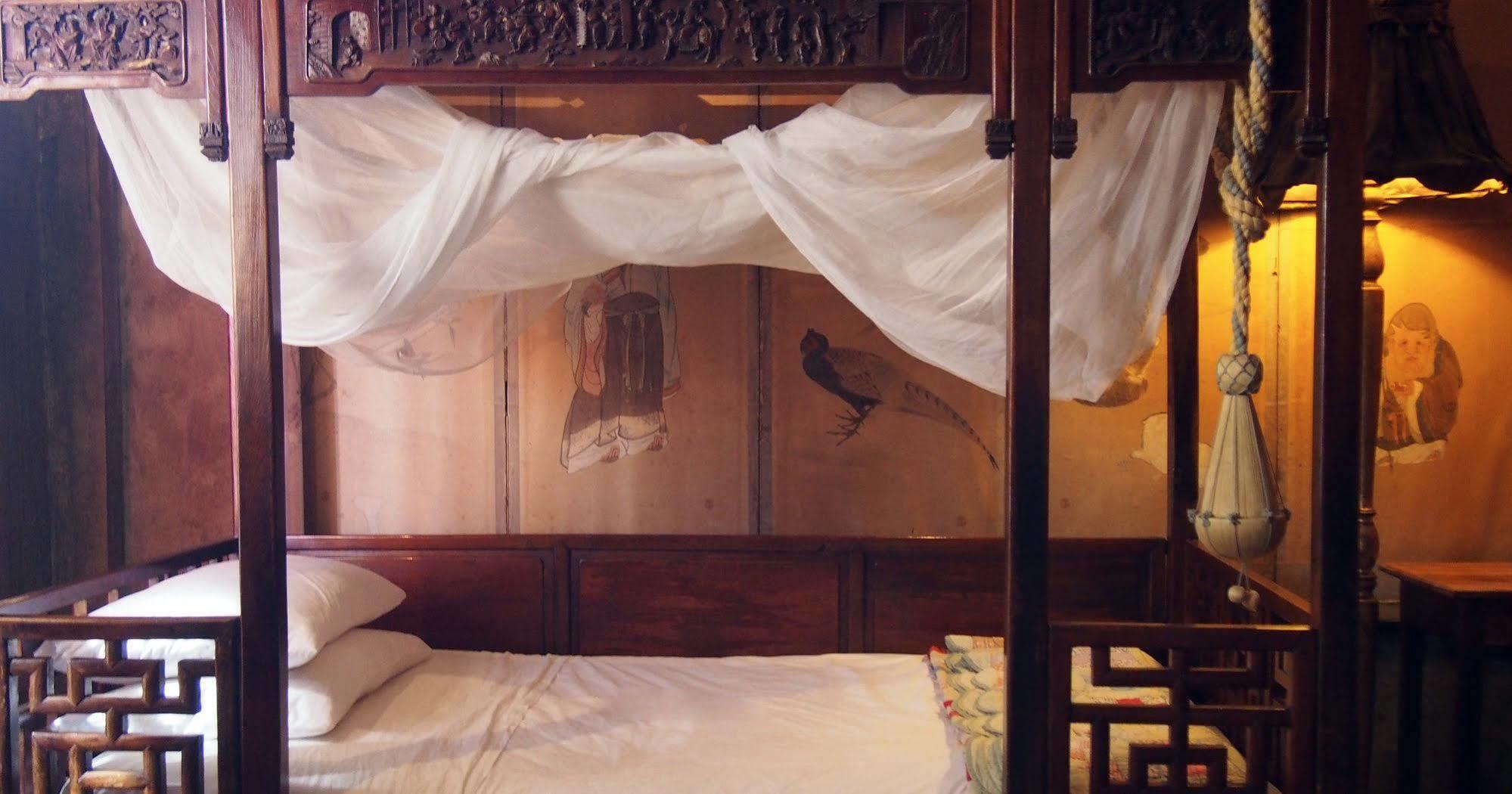 Bric-A-Brac Hotel Battambang Ngoại thất bức ảnh